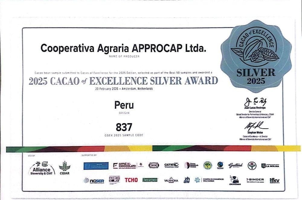 Certificado Silver Award 2025 de Cacao of Excellence otorgado a la Cooperativa Agraria APPROCAP Ltda.